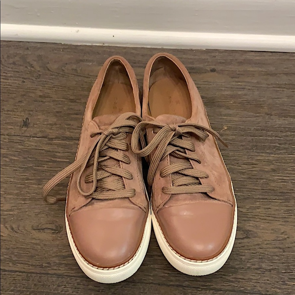 Calson Mauve Suede Low Top Seakers